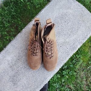 NEVER WORN - BRAND NEW